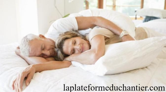 Manfaat Berhubungan Intim untuk Lansia dan Tips Sehatnya